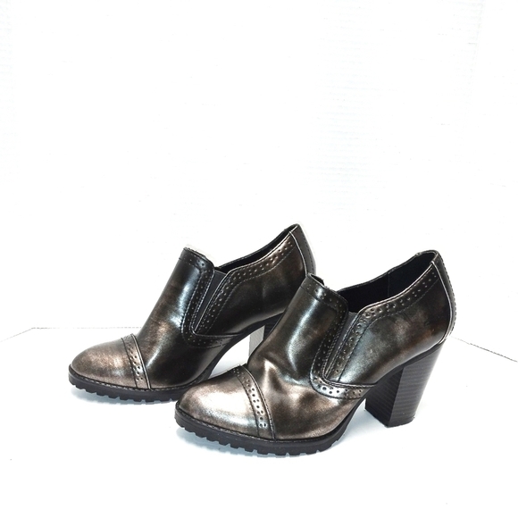 White Mountain dark pueter ankle booties Size:8.5 - Picture 2 of 10